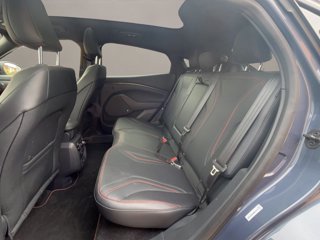 FORD Mustang Mach-e extended range awd 351cv auto