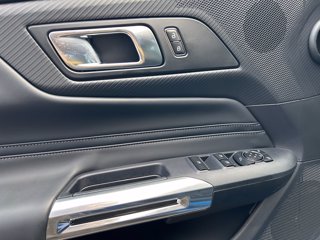 FORD Mustang Convertible 5.0 V8 aut. GT