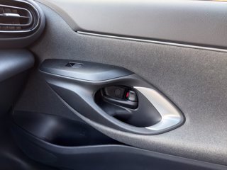 TOYOTA Yaris cross 1.5h active fwd 116cv e-cvt