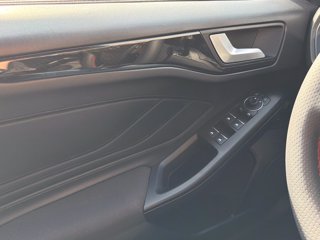 FORD Focus 1.0t ecoboost h st-line x 125cv