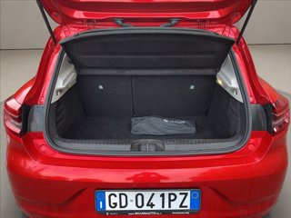 RENAULT Clio 1.6 E-Tech hybrid Zen 140cv auto my21