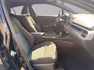 TOYOTA C-hr 1.8h active e-cvt