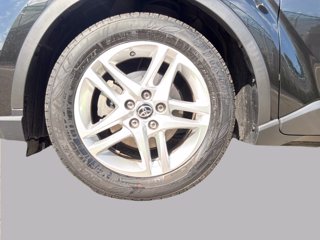 TOYOTA C-hr 1.8h active e-cvt