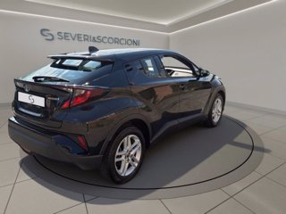 TOYOTA C-hr 1.8h active e-cvt